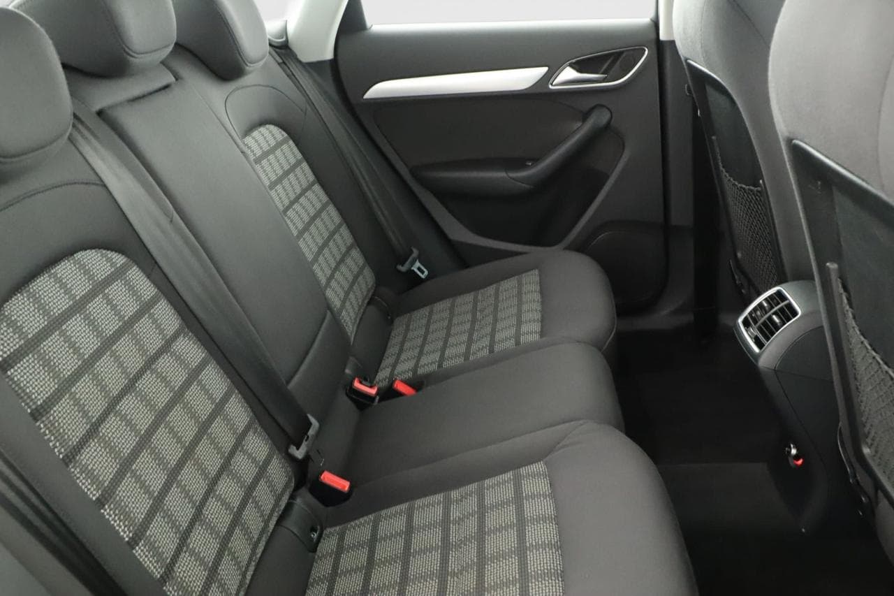 2015 Audi Q3 - 11