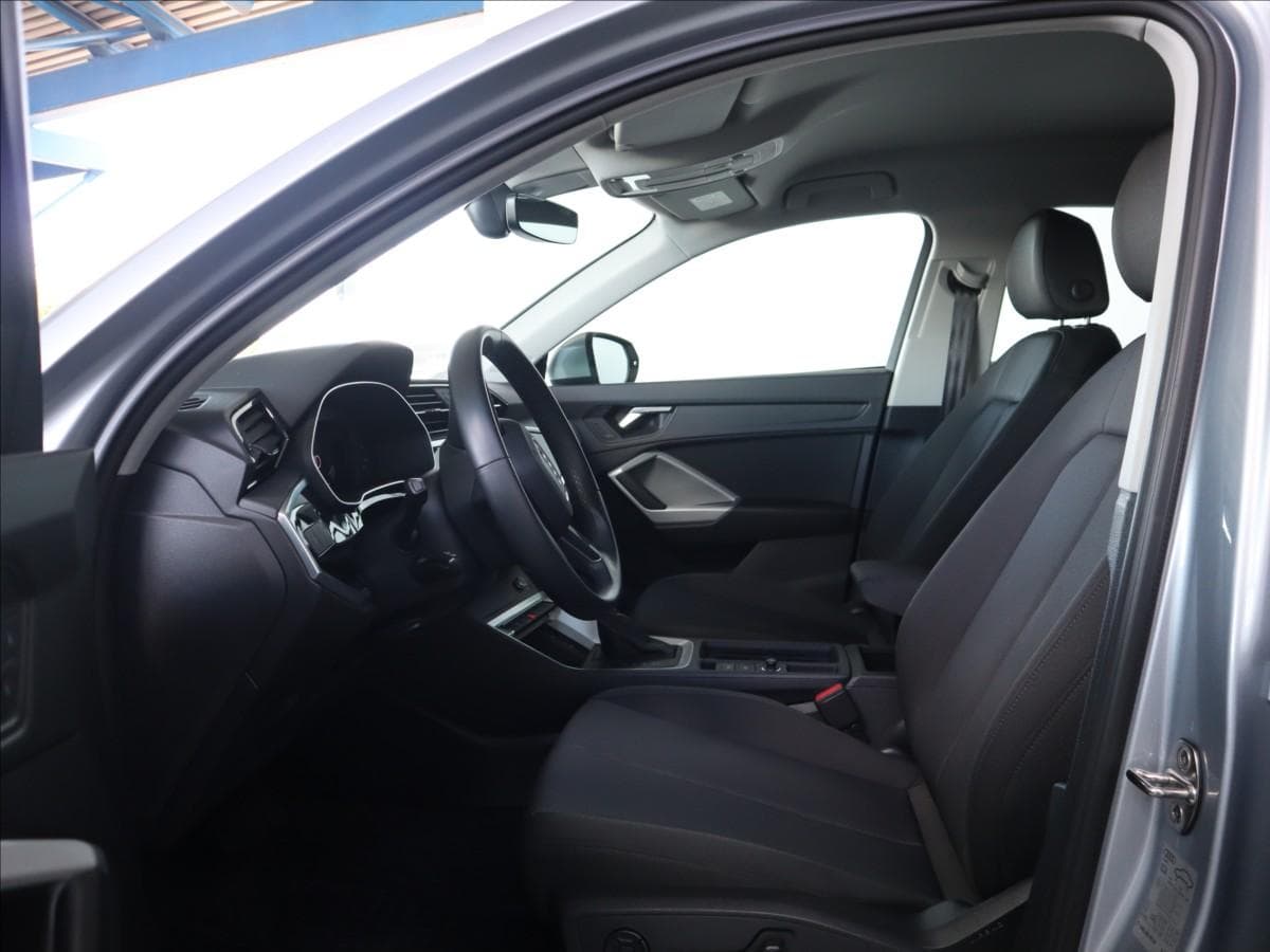 2022 Audi Q3 - 7