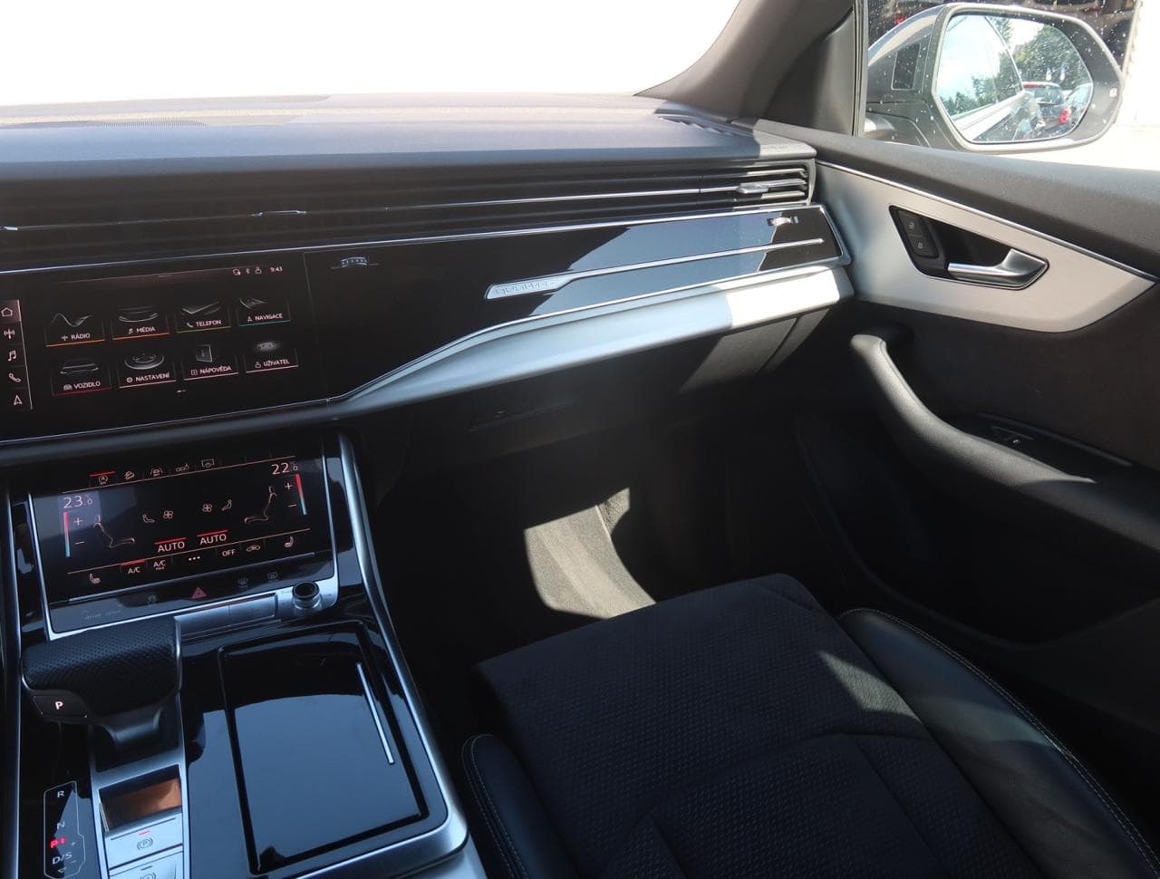 2019 Audi Q8 - 11