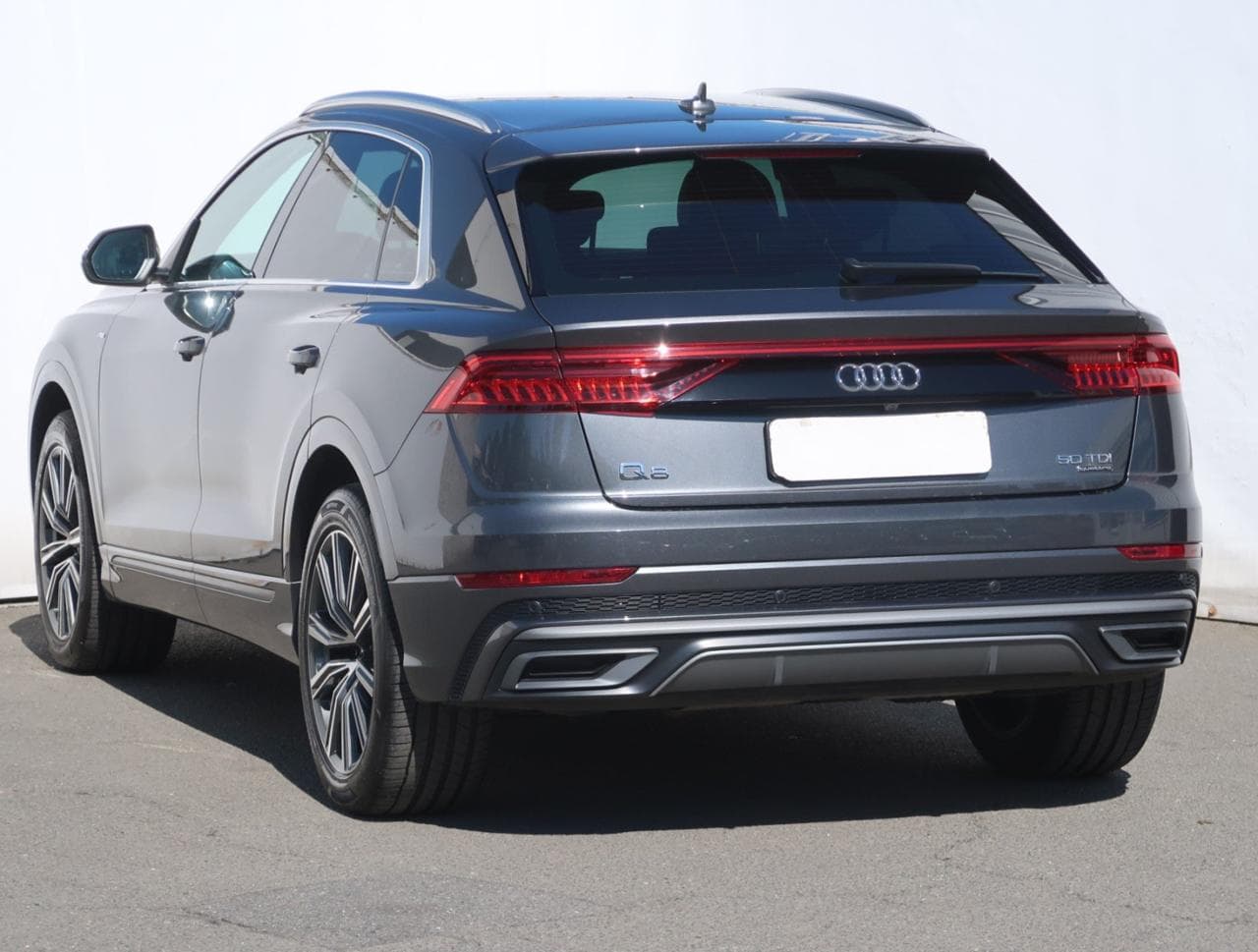 2019 Audi Q8 - 5