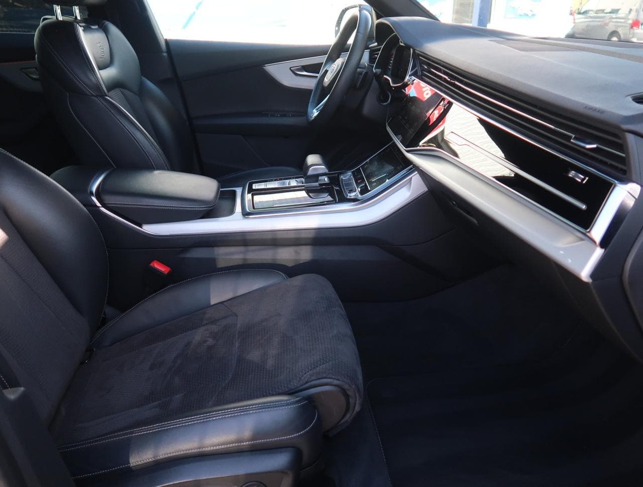 2019 Audi Q8 - 12