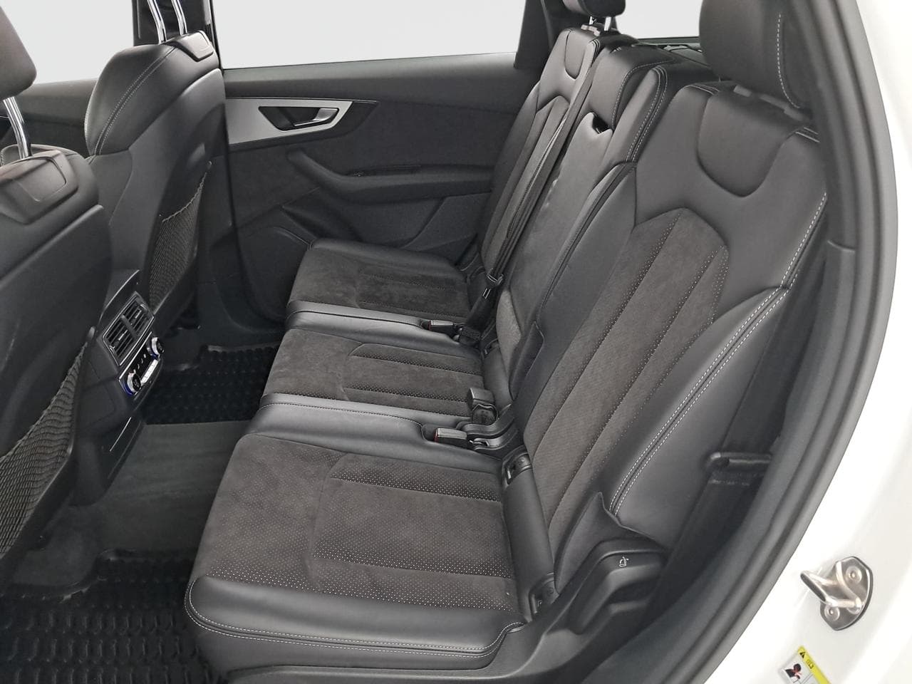 2016 Audi Q7 - 27