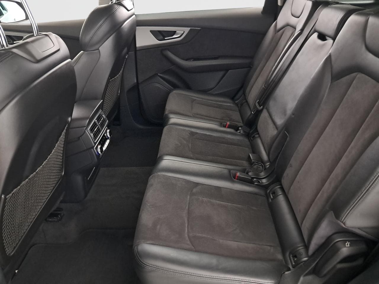 2016 Audi Q7 - 25