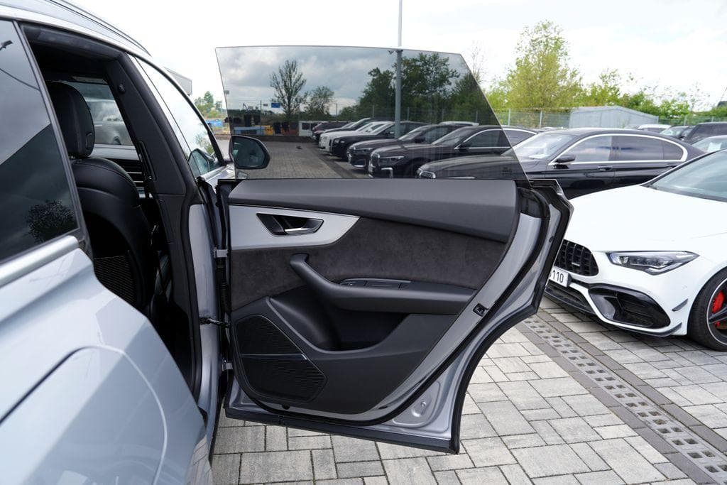 2019 Audi Q8 - 18