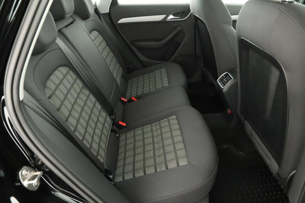 2014 Audi Q3 - 11