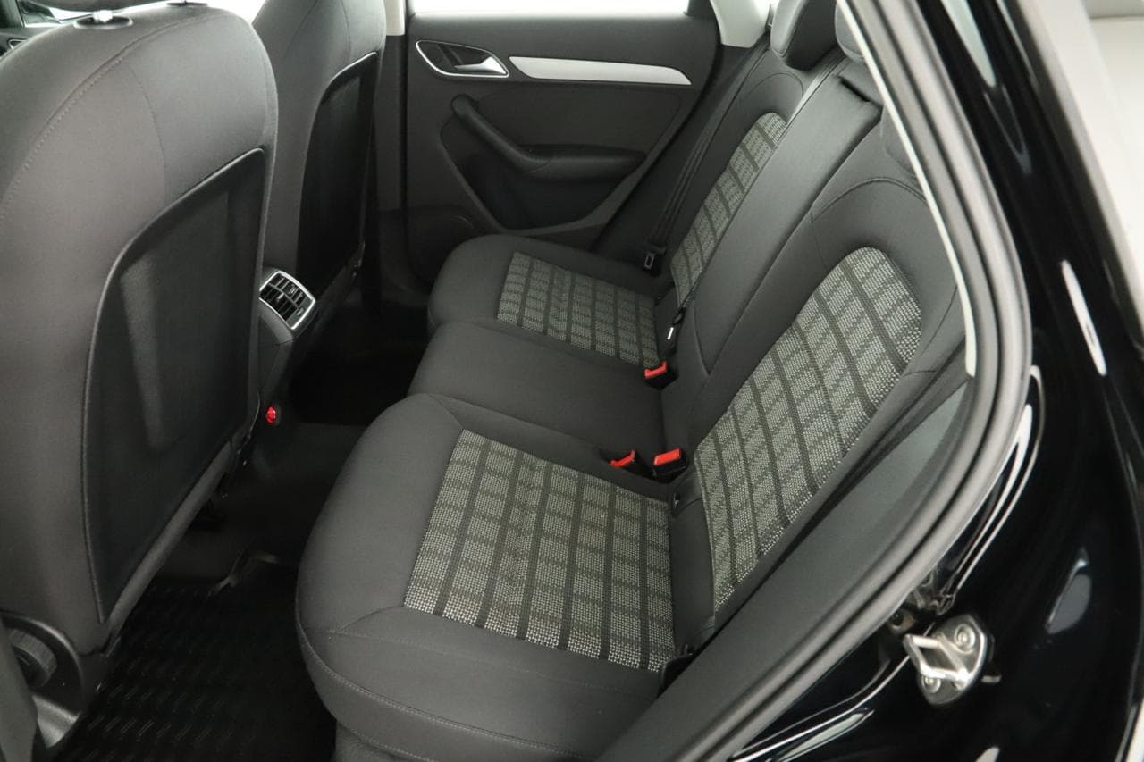 2014 Audi Q3 - 12