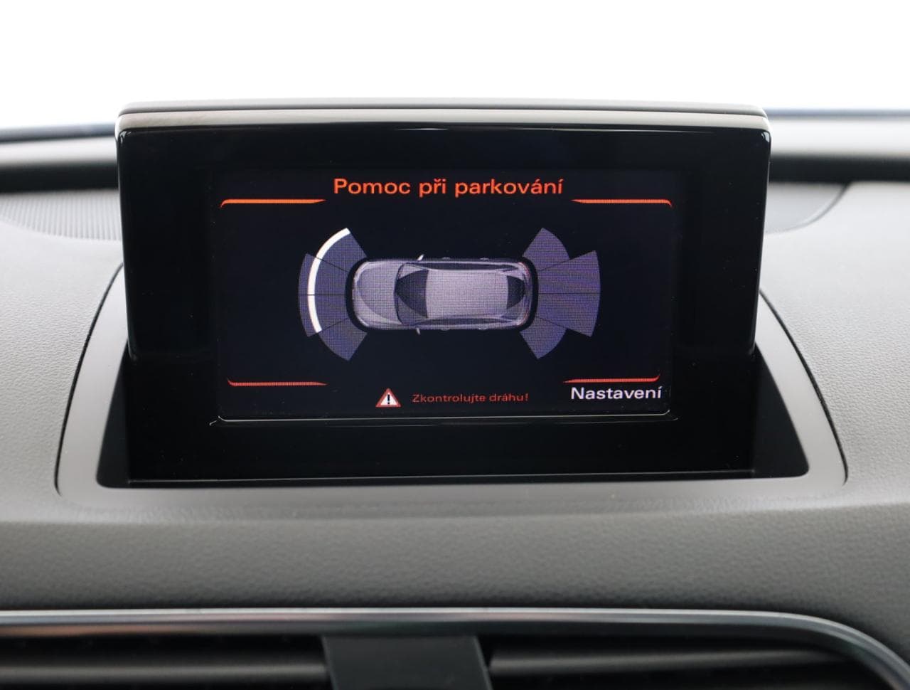 2016 Audi Q3 - 19