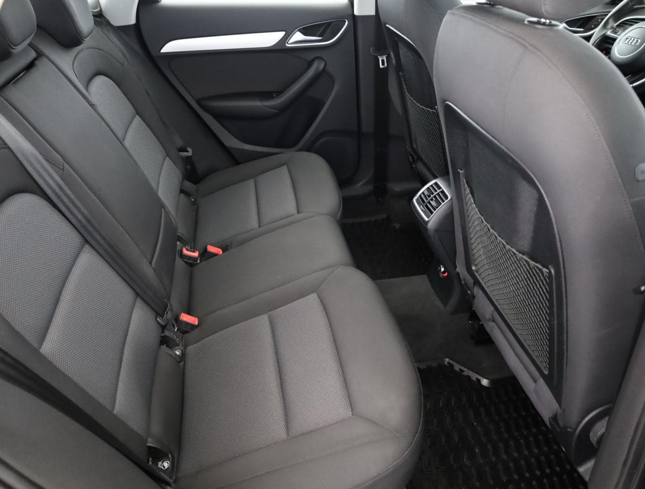 2016 Audi Q3 - 11