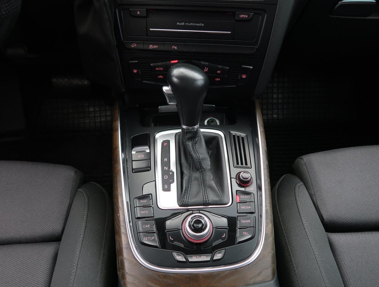 2012 Audi Q5 - 19