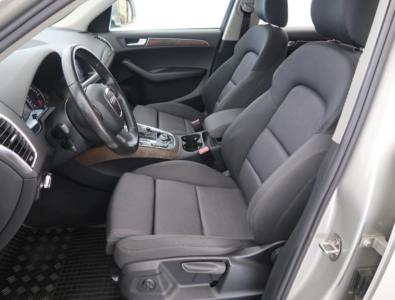 2012 Audi Q5 - 16