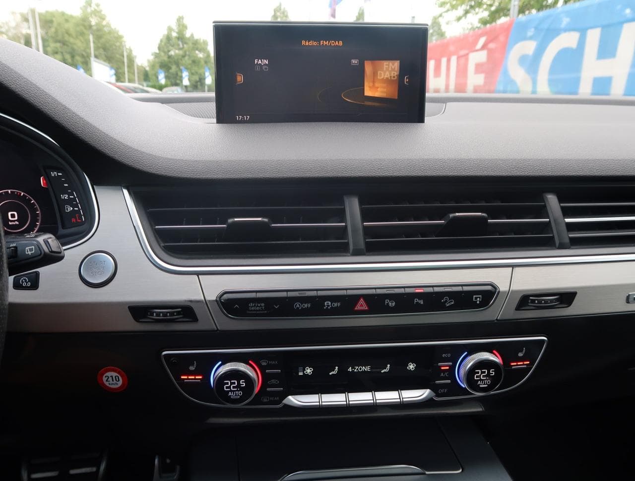 2016 Audi Q7 - 18