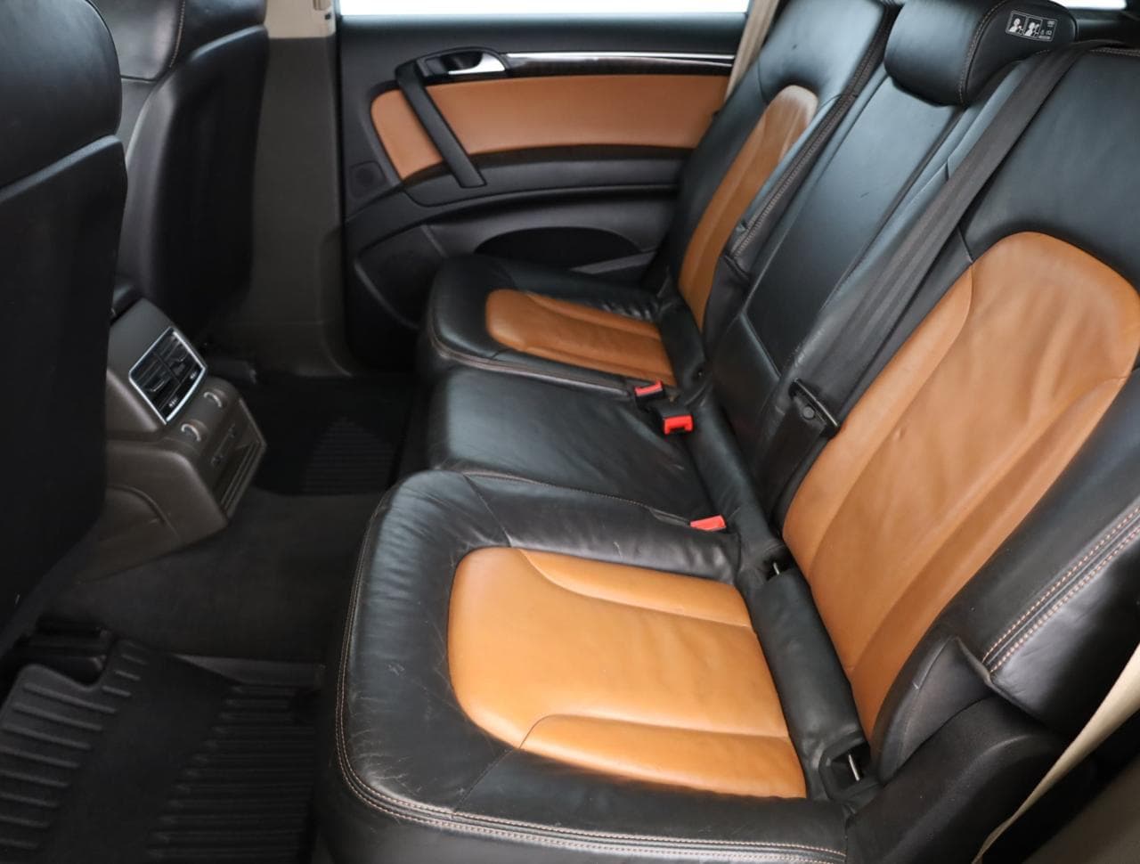 2006 Audi Q7 - 12
