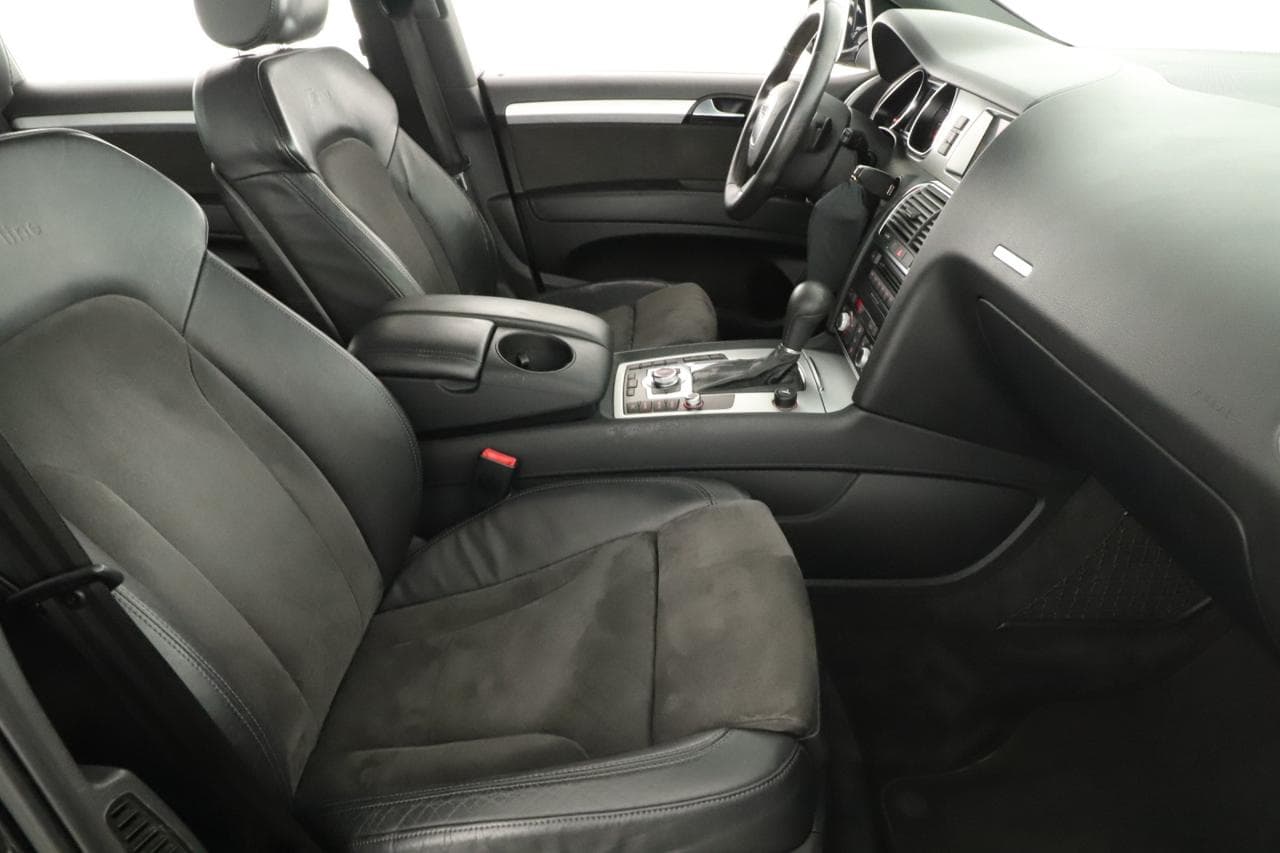 2010 Audi Q7 - 11