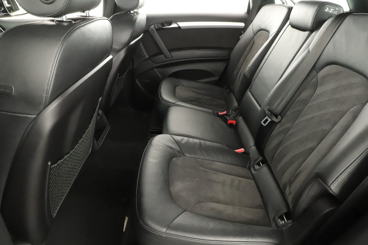 2010 Audi Q7 - 12