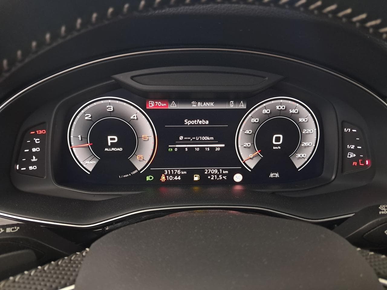 2019 Audi Q8 - 17