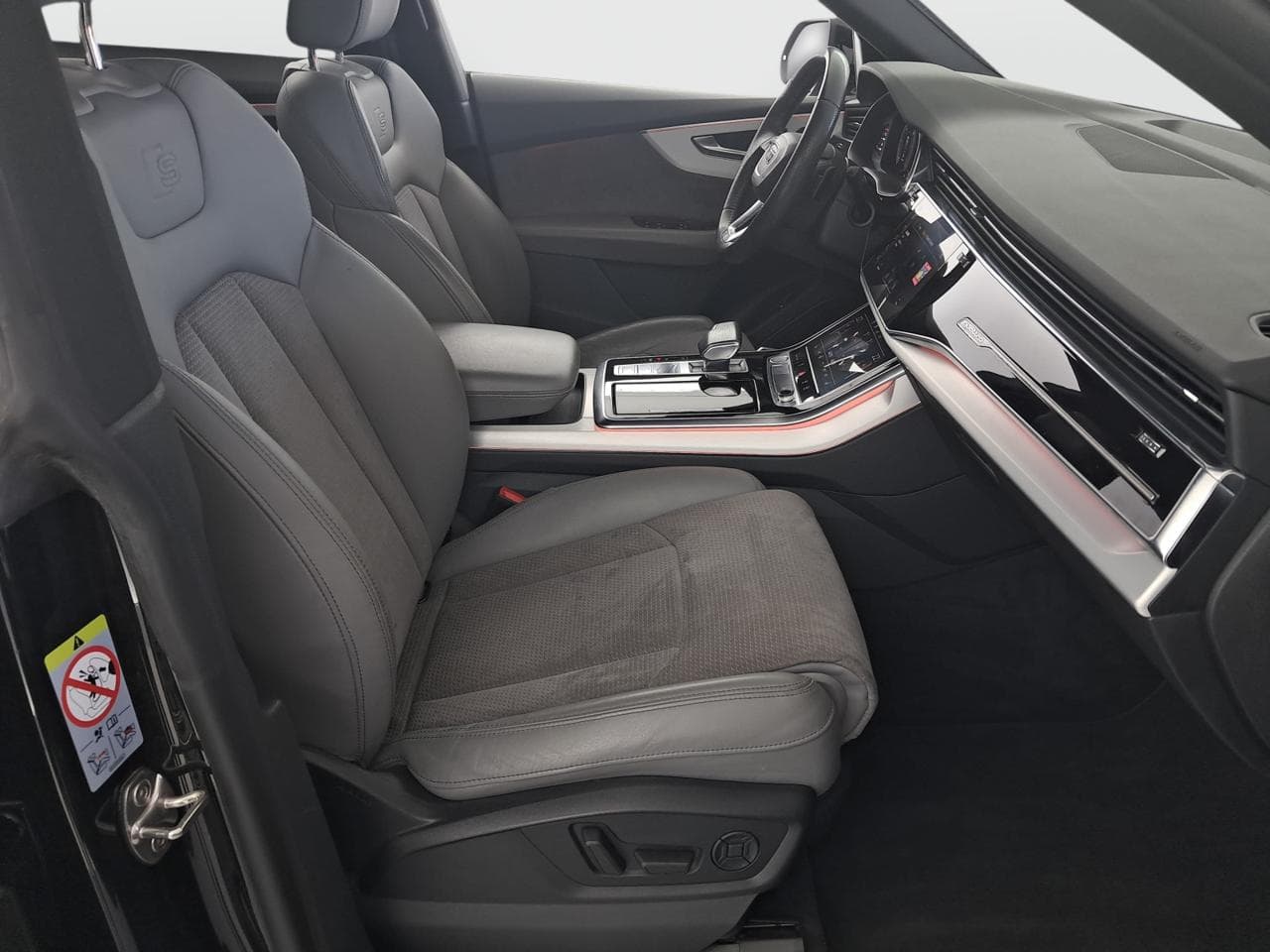 2019 Audi Q8 - 12