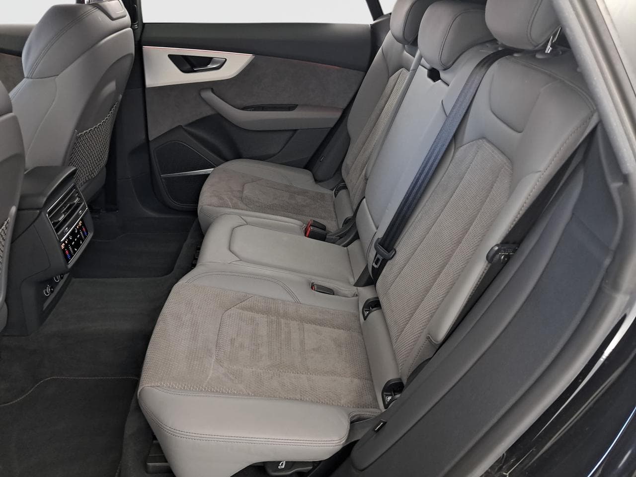 2019 Audi Q8 - 15