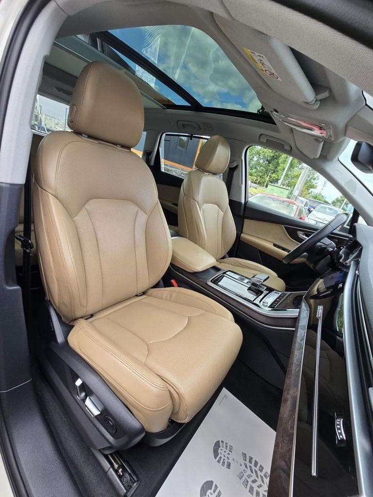 2021 Audi Q7 - 14