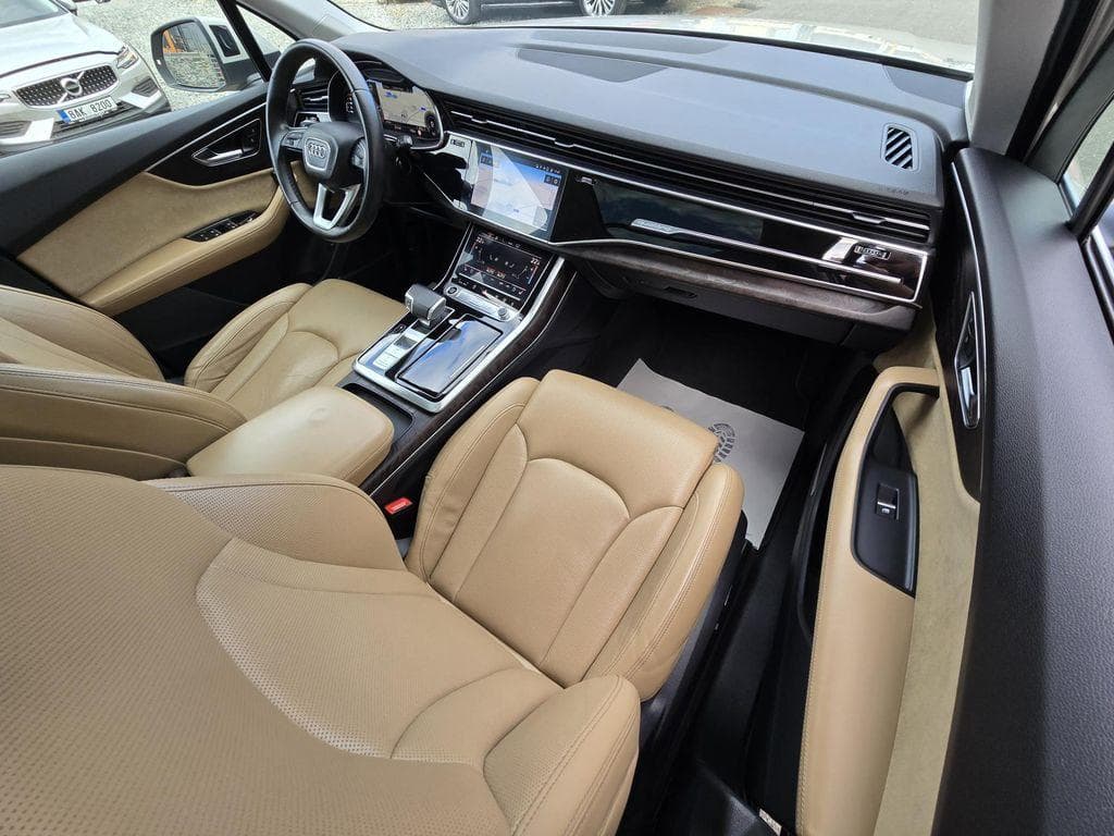 2021 Audi Q7 - 16
