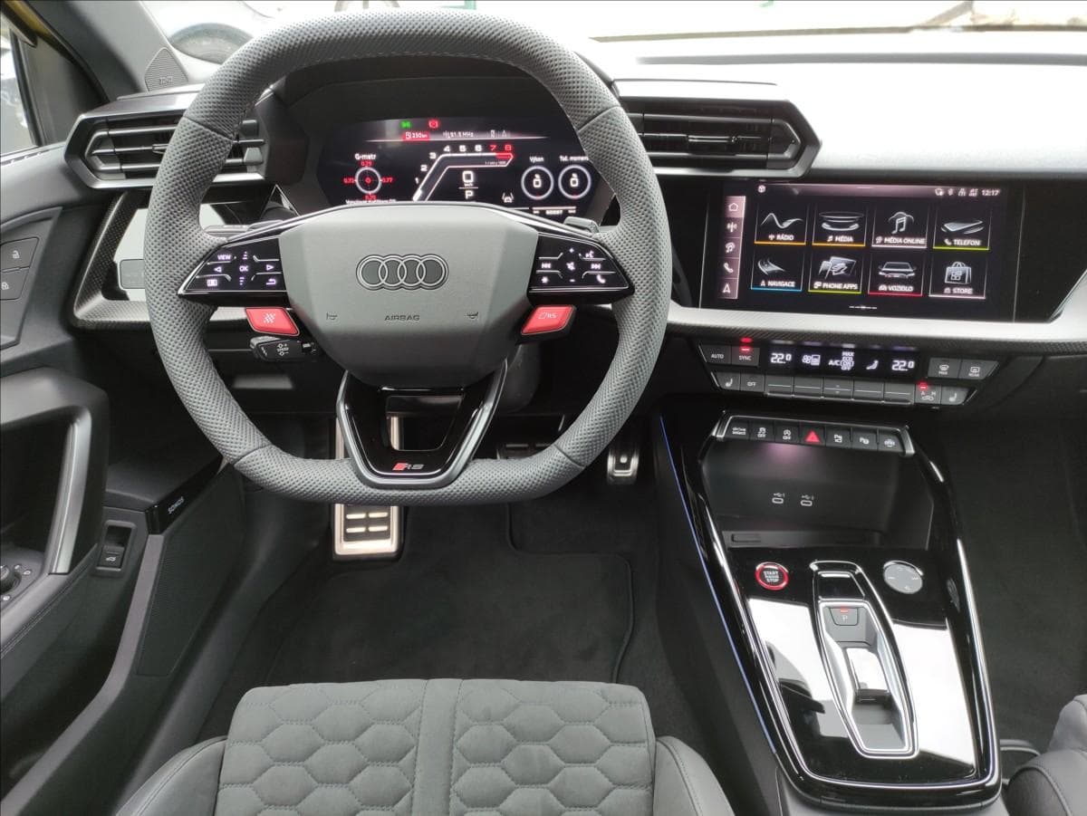 2025 Audi RS3 - 9