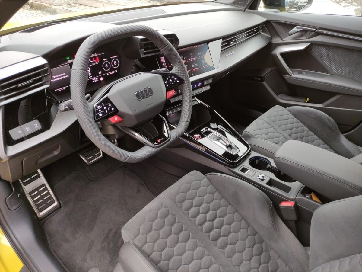 2025 Audi RS3 - 6
