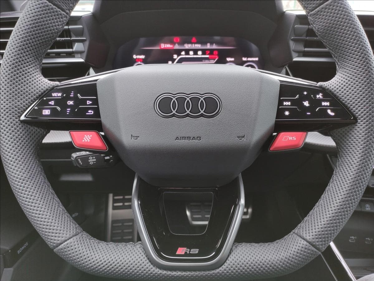 2025 Audi RS3 - 14