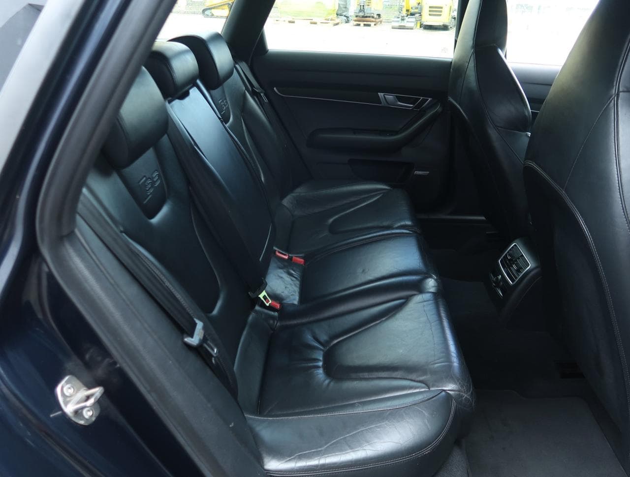2007 Audi S6 - 13