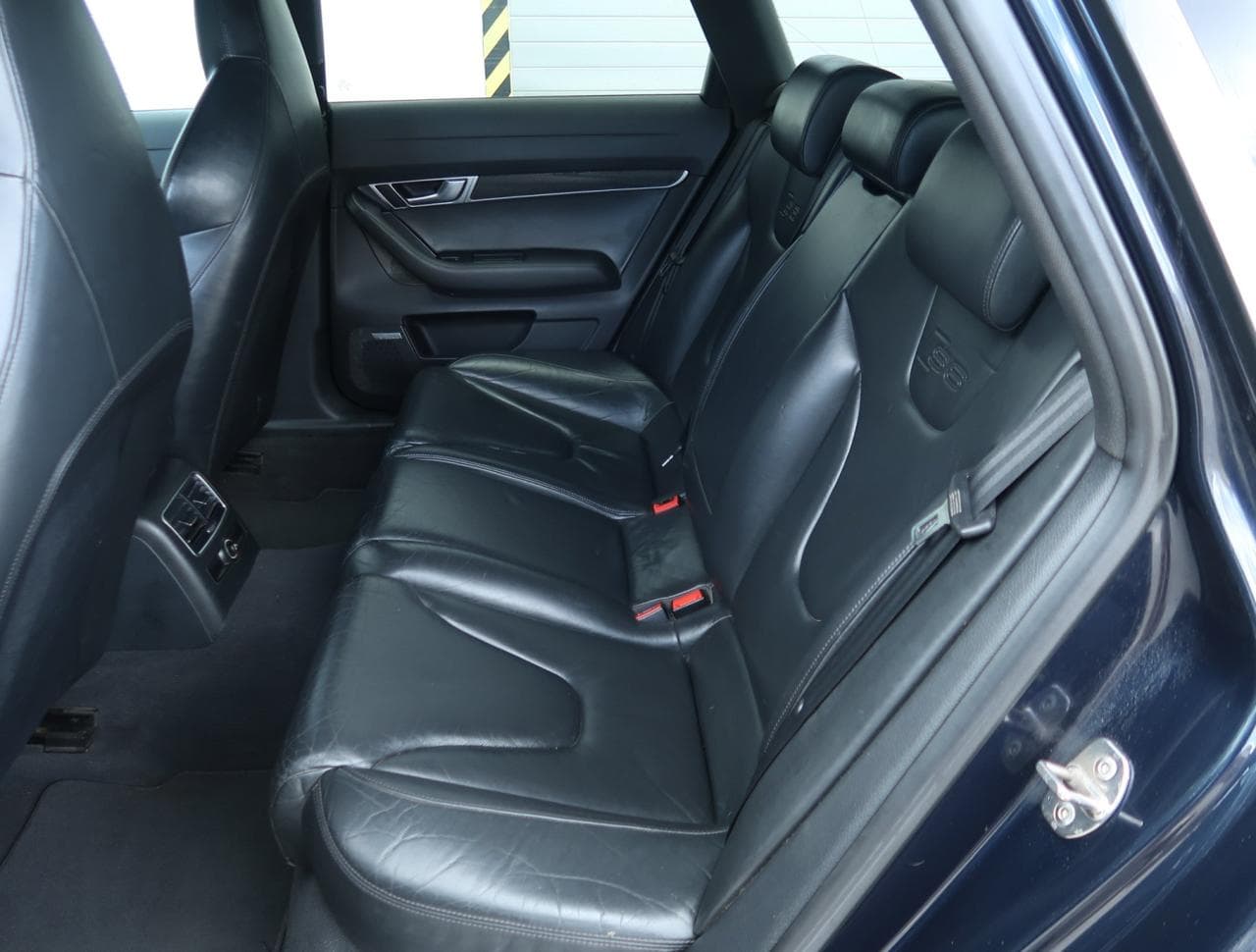 2007 Audi S6 - 15
