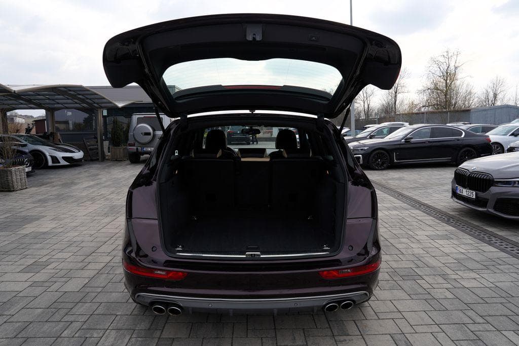 2013 Audi SQ5 - 11