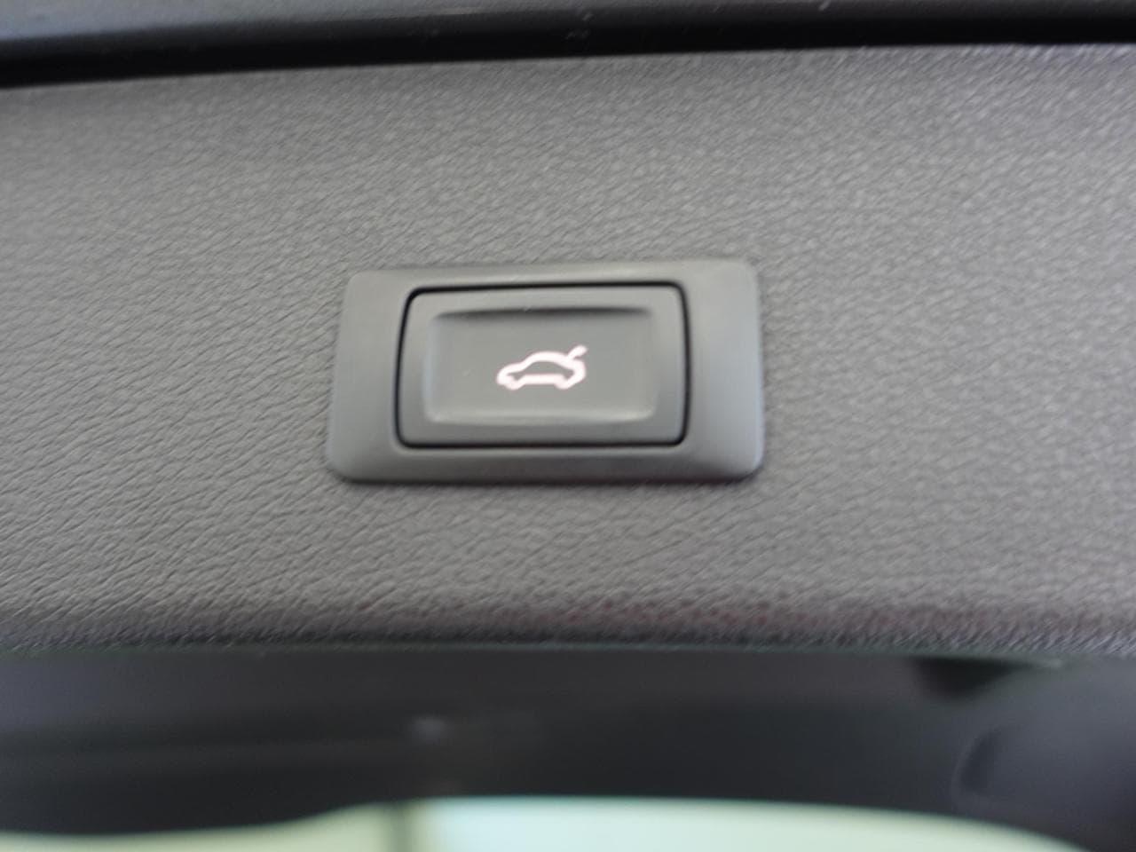 2015 Audi SQ5 - 8