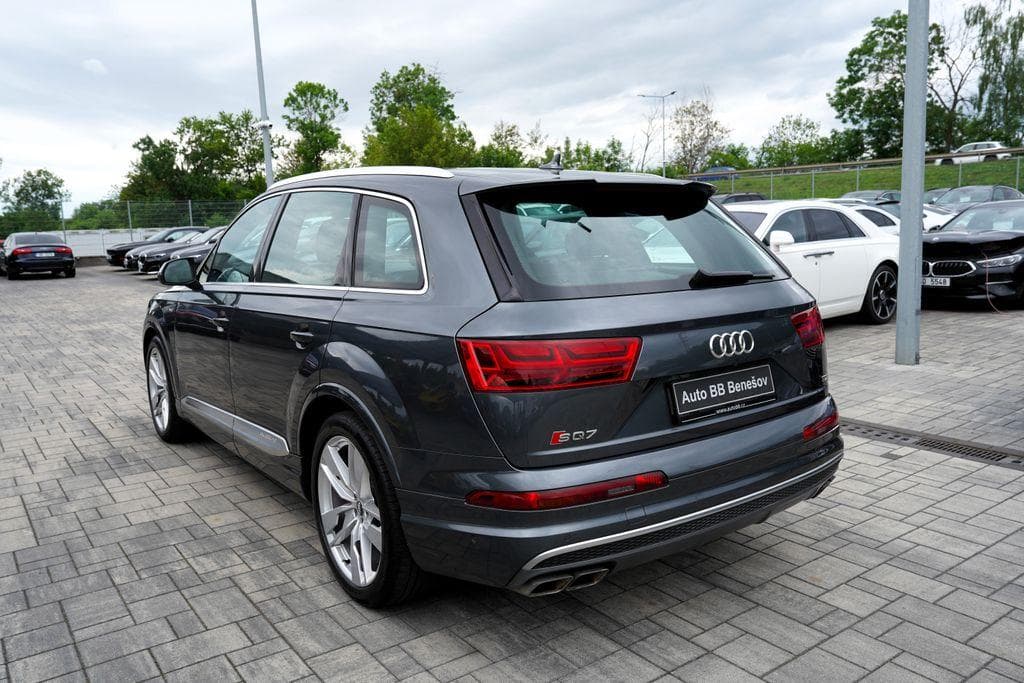 2016 Audi SQ7 - 4