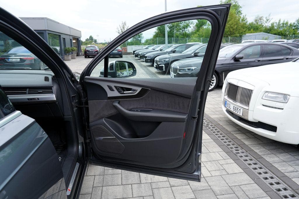2016 Audi SQ7 - 20