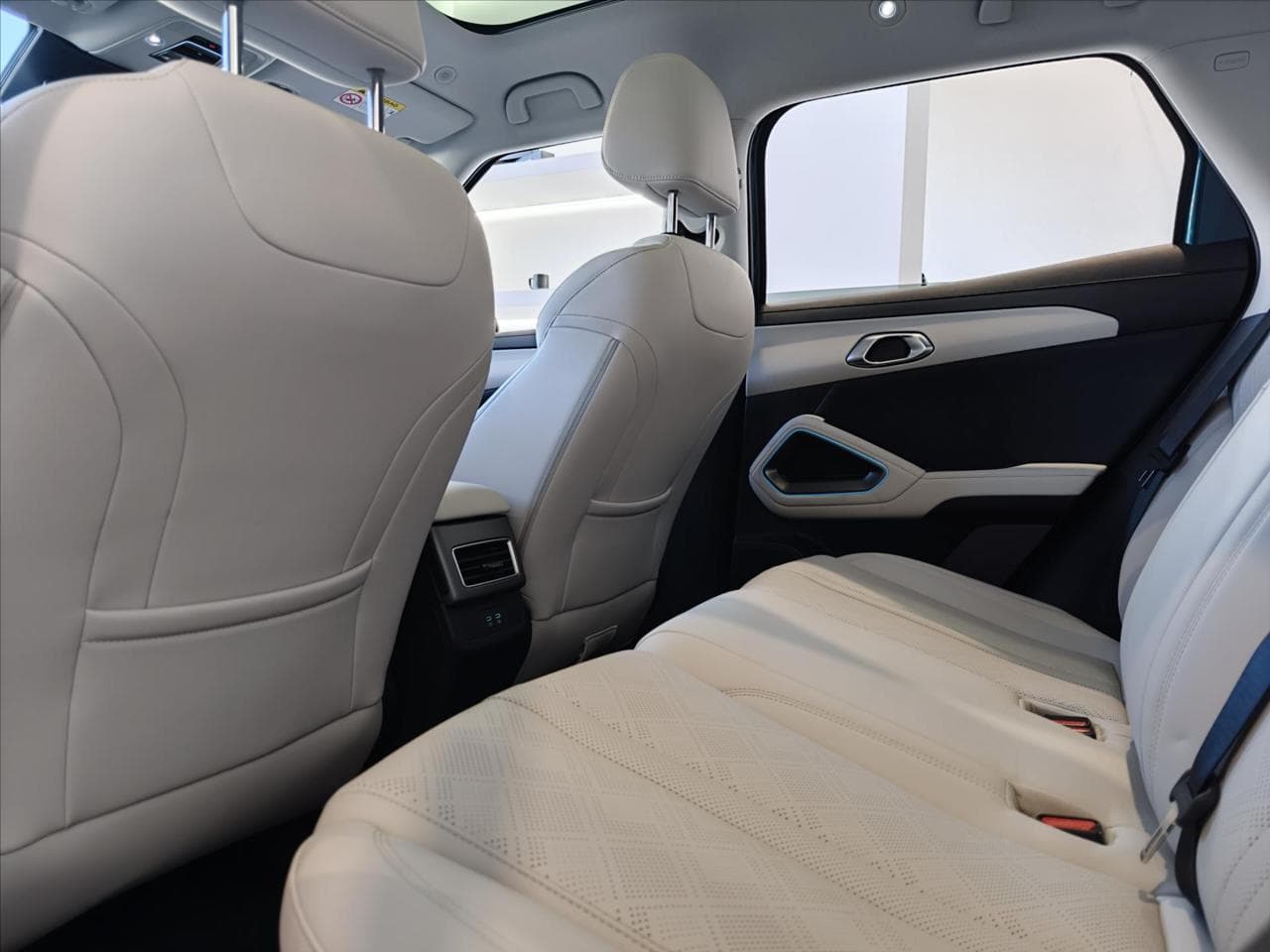 2026 BYD ATTO - 12