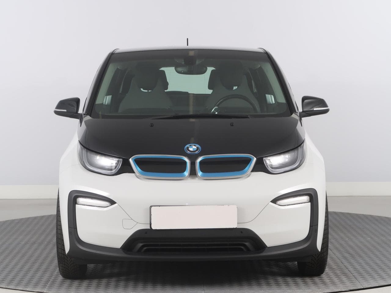 2020 BMW i3 - 2