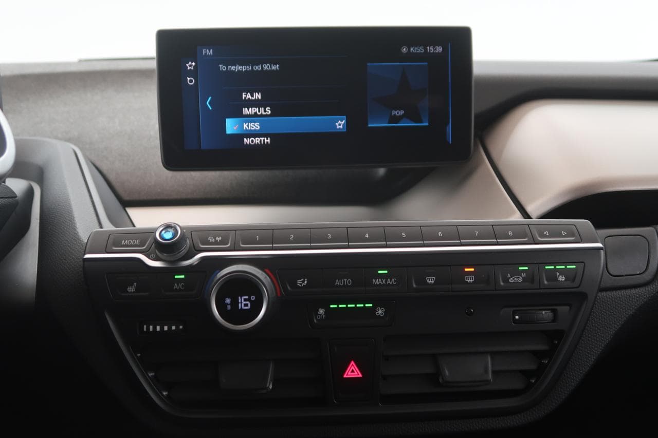 2020 BMW i3 - 18