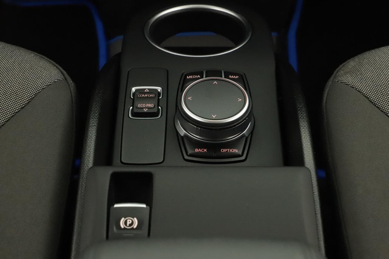 2021 BMW i3 - 32