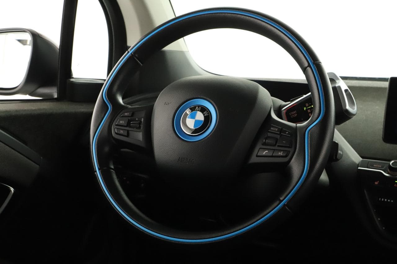 2021 BMW i3 - 24