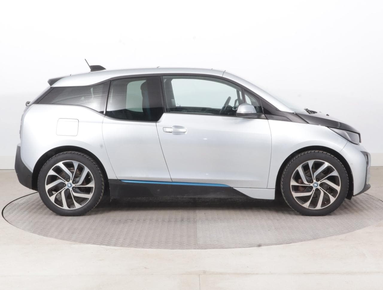 2014 BMW i3 - 13