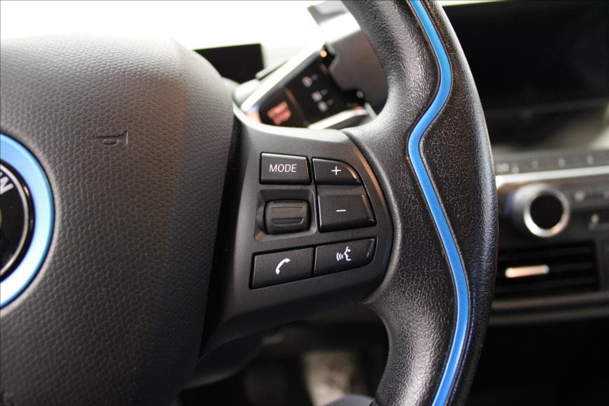 2016 BMW i3 - 23