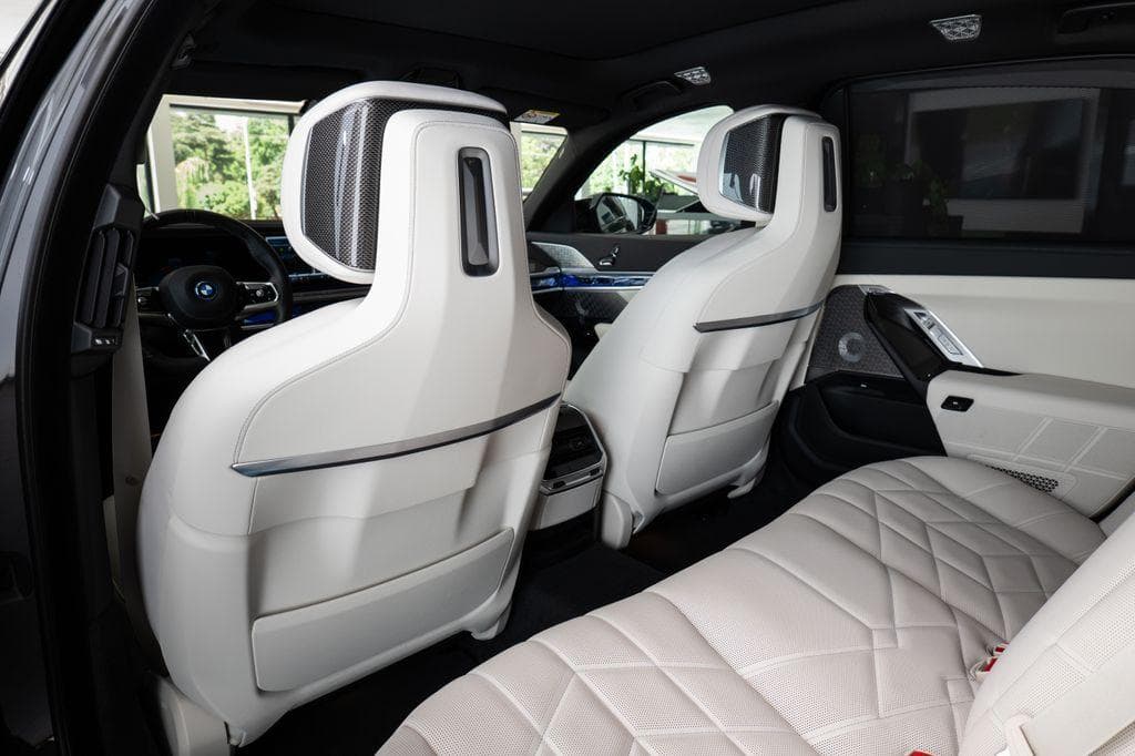 2023 BMW I7 - 9