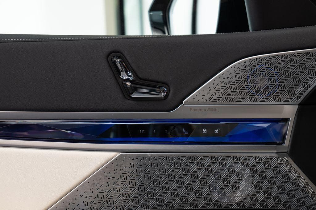 2023 BMW I7 - 8