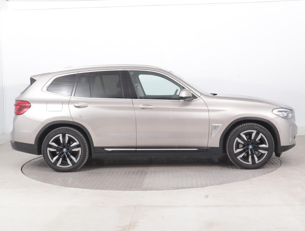 2022 BMW OSTATNÍ - 13