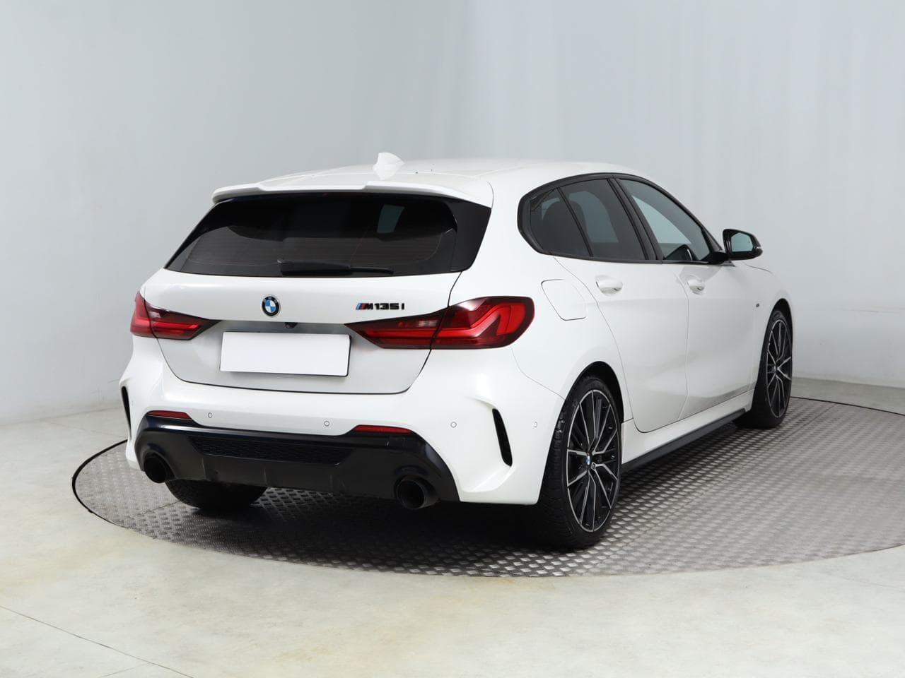 2020 BMW 1-SERIES - 7