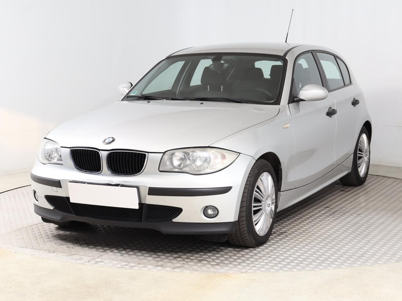 2005 BMW 1-SERIES - 3