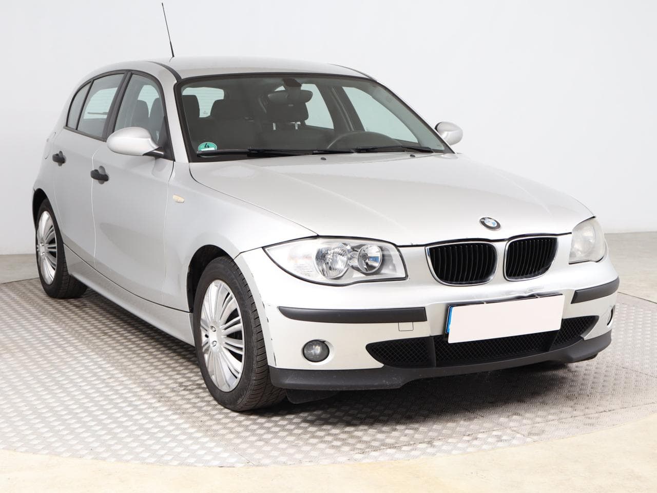 2005 BMW 1-SERIES