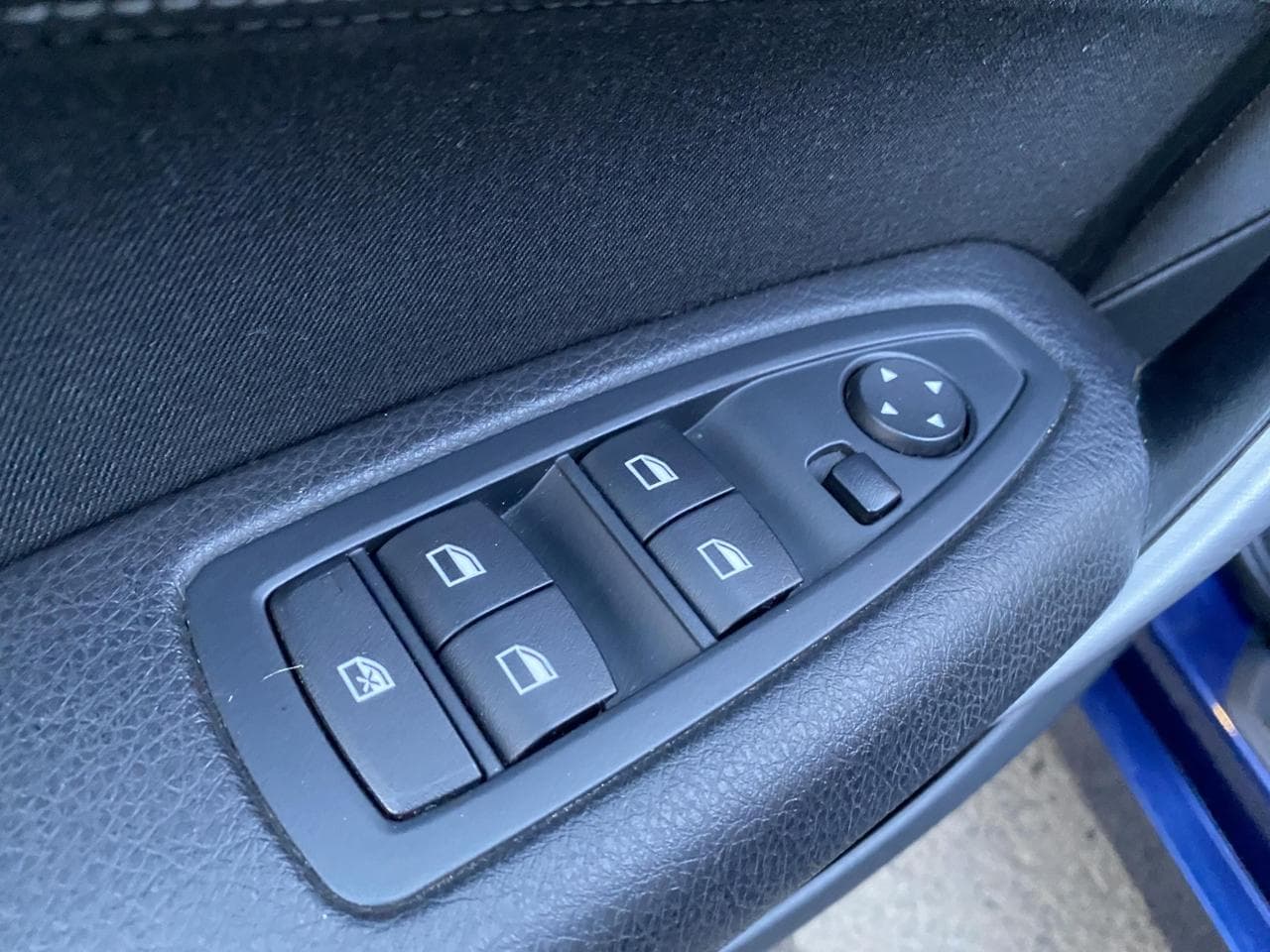 2016 BMW 1-SERIES - 14