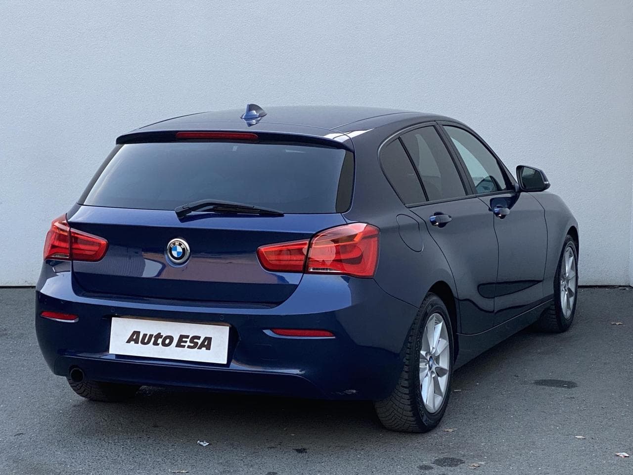 2016 BMW 1-SERIES - 4