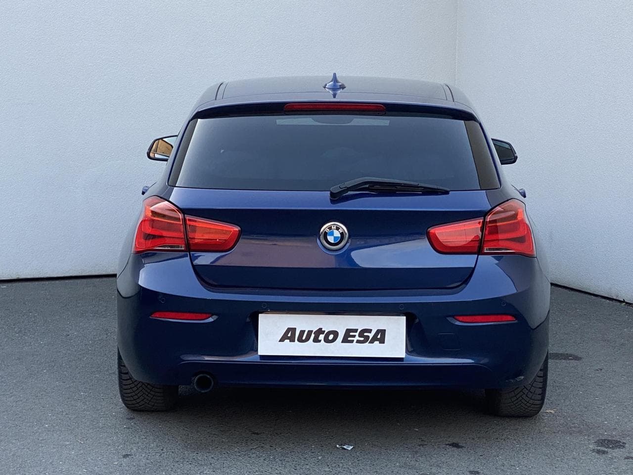 2016 BMW 1-SERIES - 5