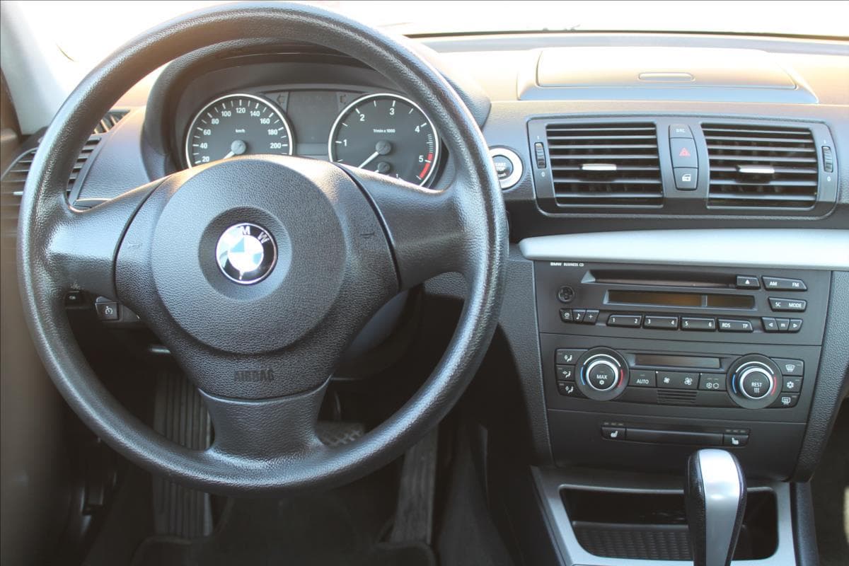 2007 BMW 1-SERIES - 10