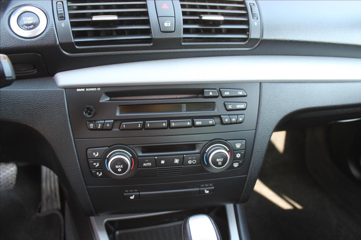 2007 BMW 1-SERIES - 11